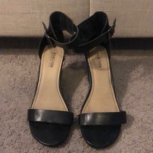 Kenneth Cole Black Wedges